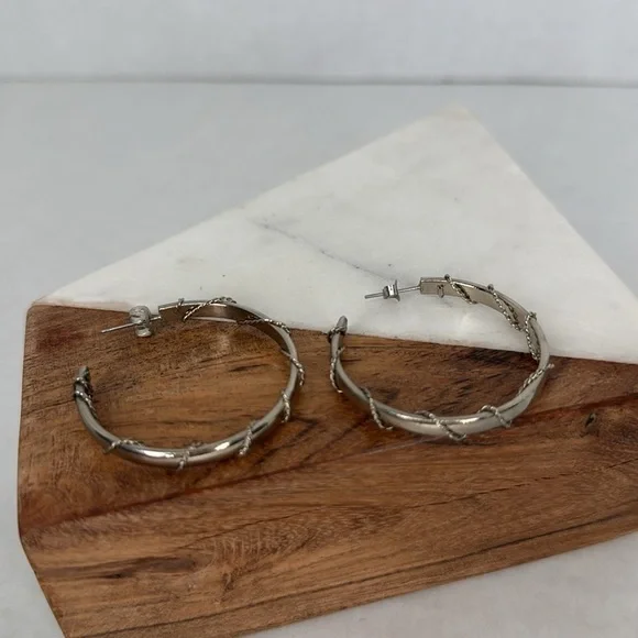Vintage Estate Silver Roped Hoop Earrings Lot E25 - Picture 4 of 6